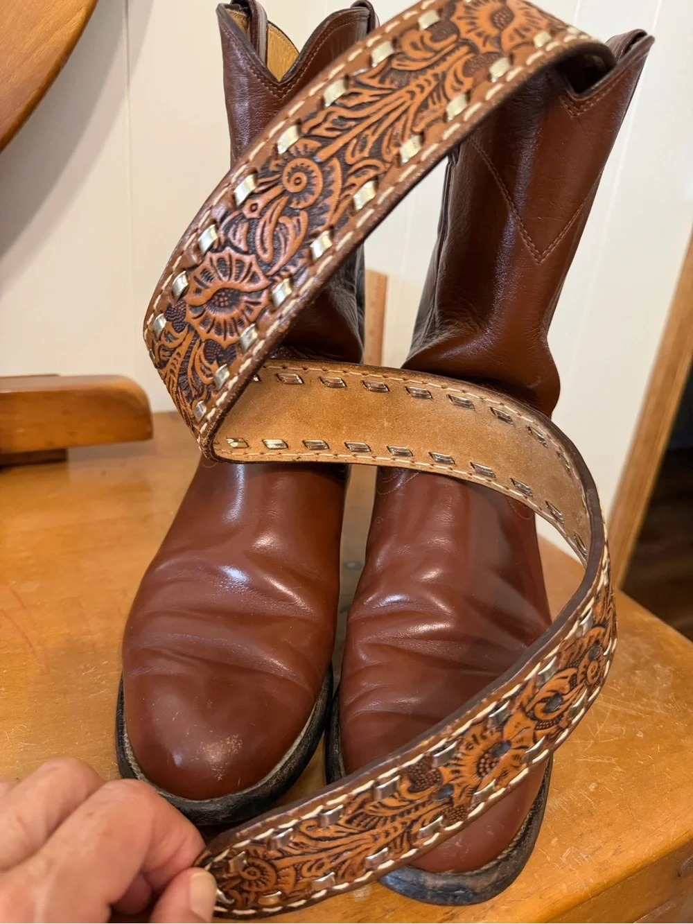 Vintage Leather Tooled Western Belt with Gold Laces.